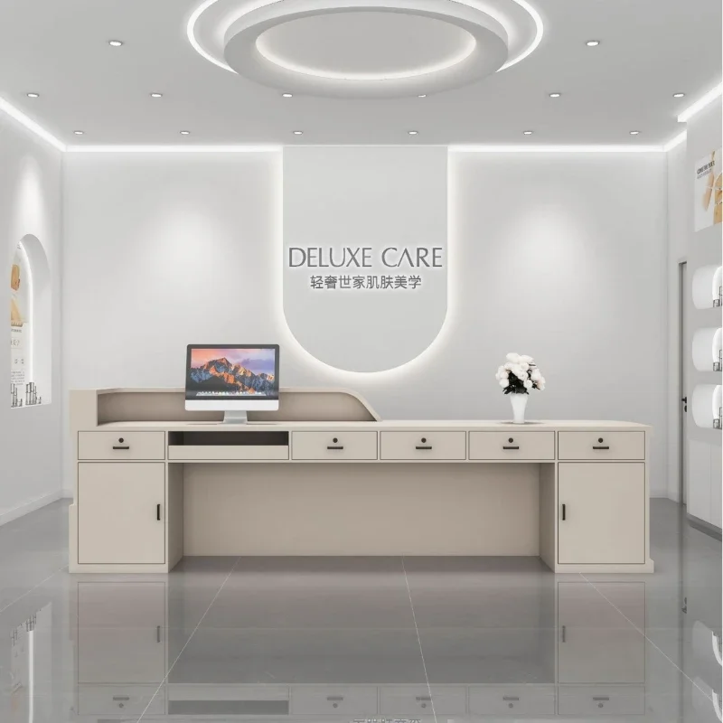 Beauty Makeup Institute - Biurko do makijażu Nowoczesny salon kosmetyczny