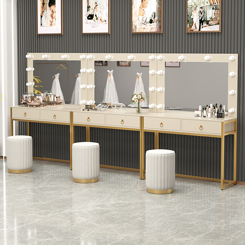 Toaletka z lusterkiem z lampką – Beauty Makeup Bridal recenzja i cena