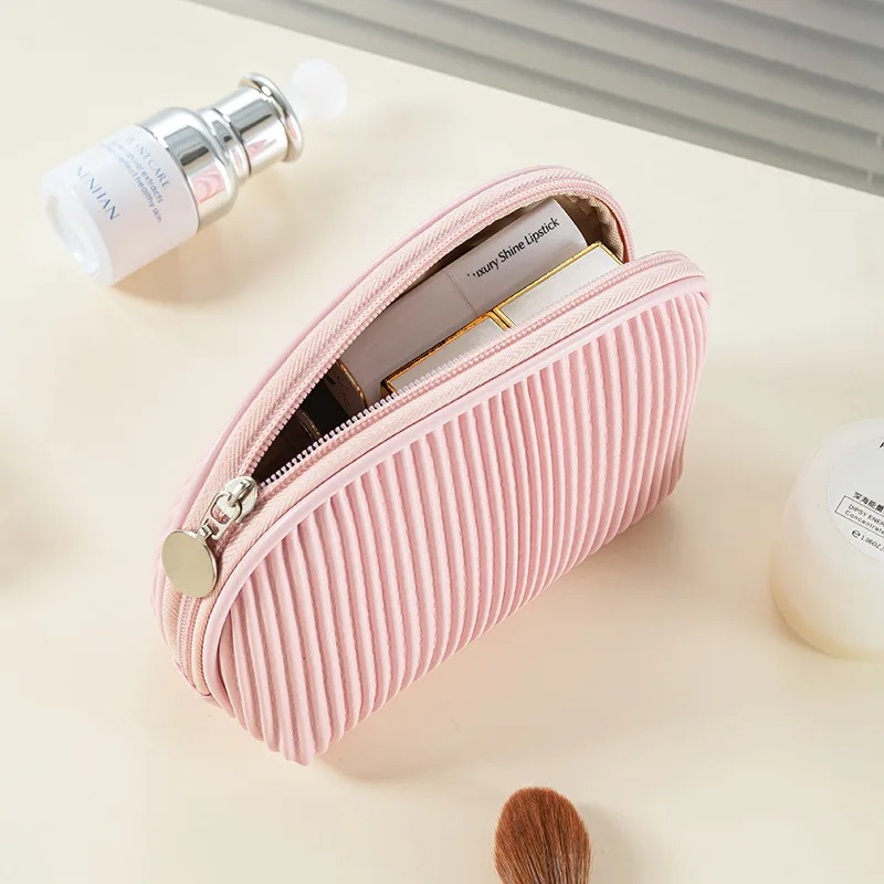 Urocza kosmetyczka z ekoskóry  – Makeup Organizer recenzja i cena