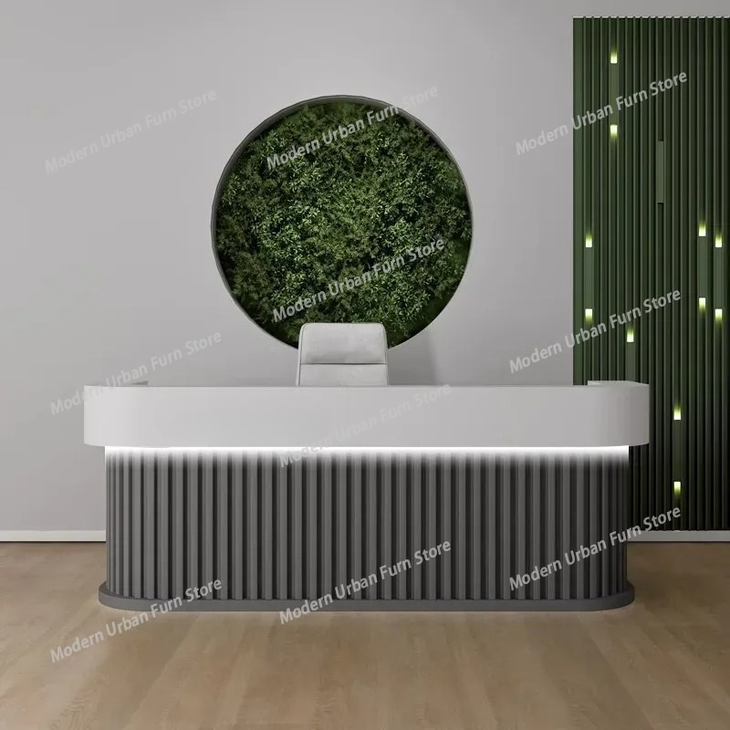 Biurko do makijażu, biurko sal – Beauty Makeup Institute recenzja i cena