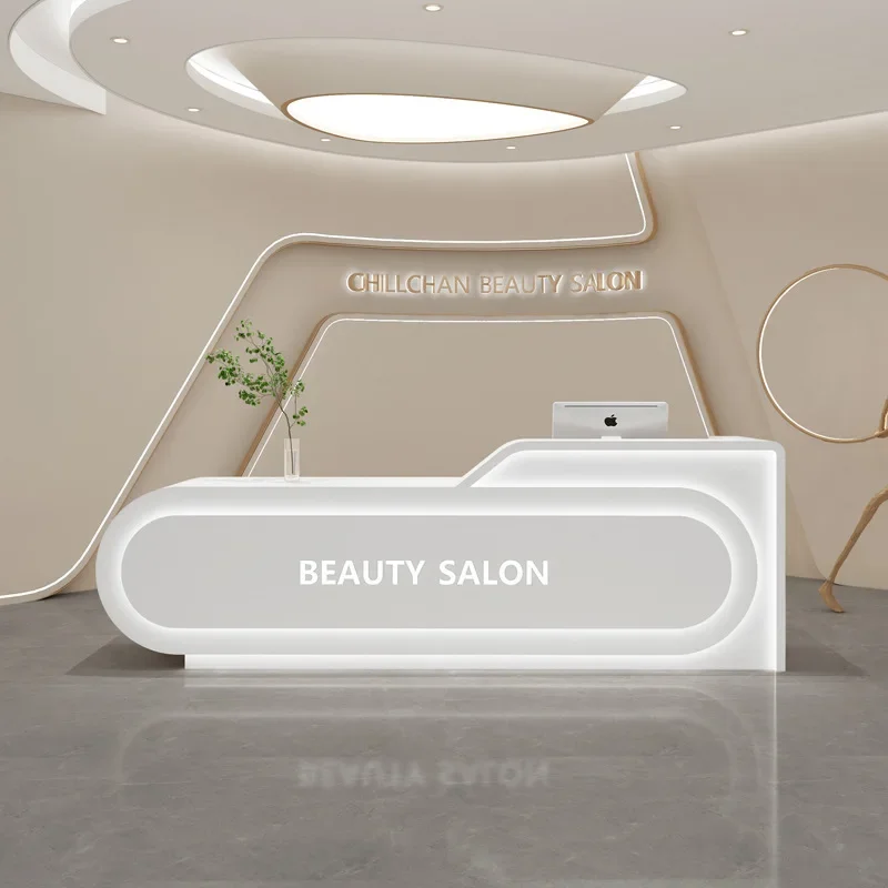 Biurko do makijażu w domu, lad – Beauty Makeup Institute recenzja i cena