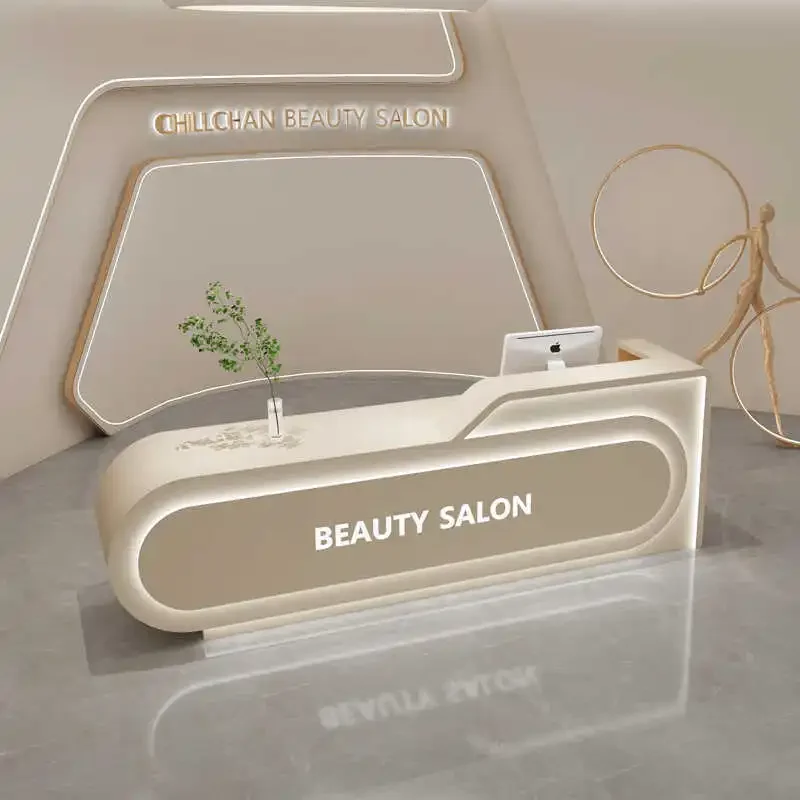 Biurko do makijażu w domu, lad – Beauty Makeup Institute recenzja i cena