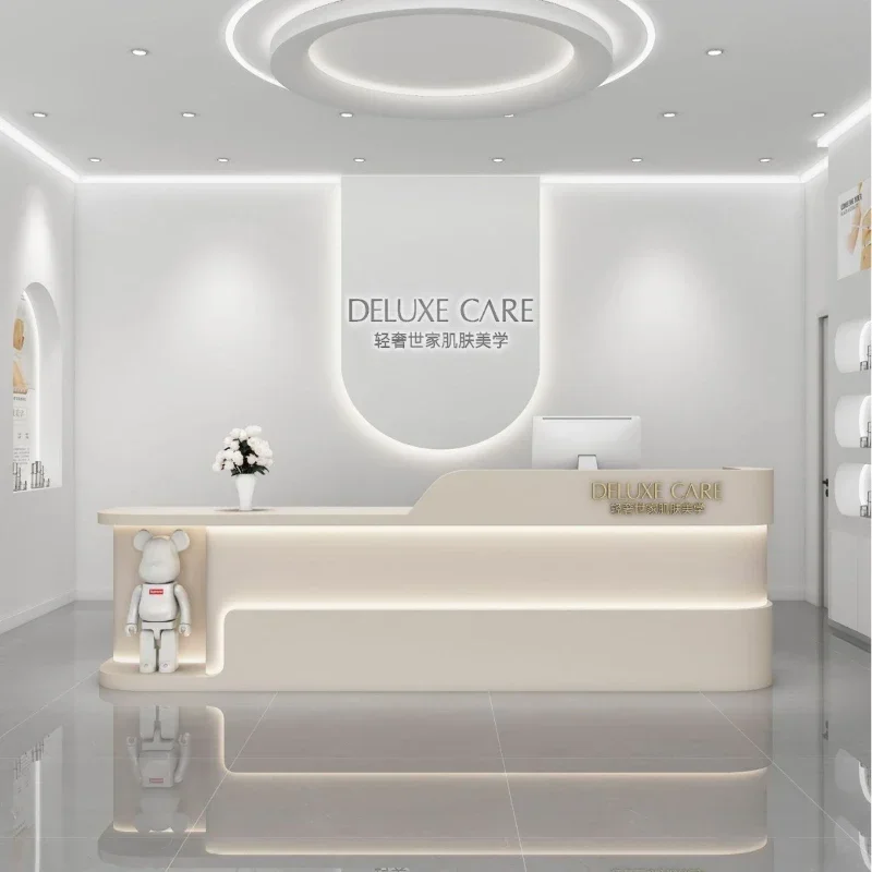 Biurko do makijażu Nowoczesny  – Beauty Makeup Institute recenzja i cena